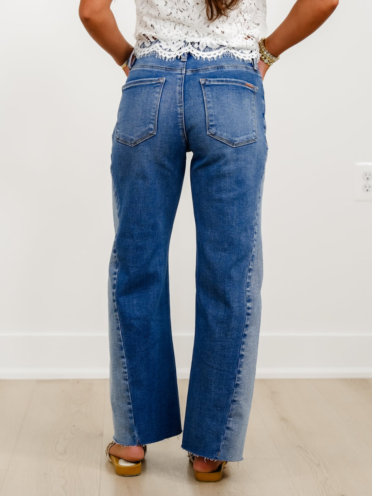 High Rise Medium Wash Slouchy Barrel Jeans with Contrasting Wash