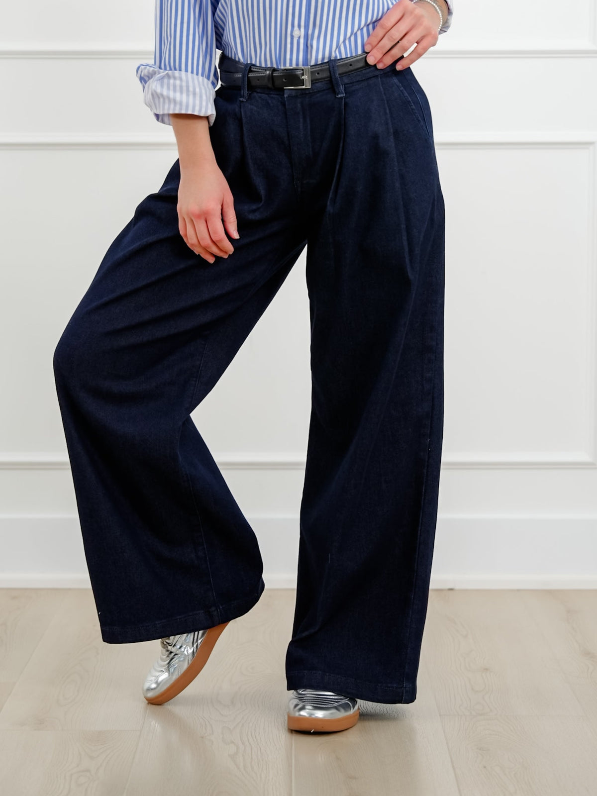 Dark Wash Slouchy Palazzo Pleated Jeans